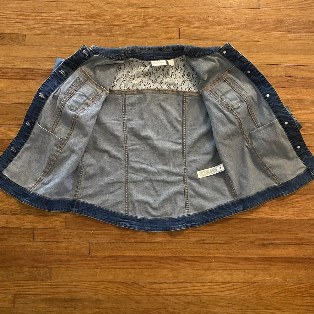 Chicos Jacket Womens 1 Medium Blue Denim Jean Lace Yoke Stretch Button Casual‎ - Picture 15 of 16